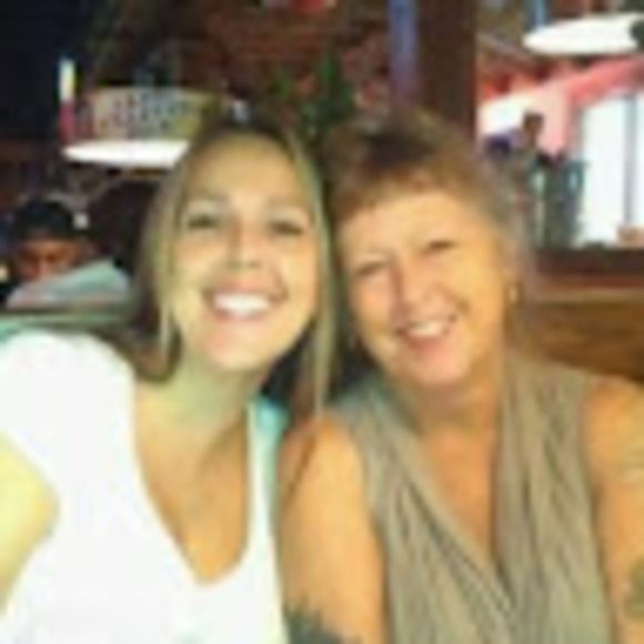 Meet your Posher, Renee - Picture 1 of 1